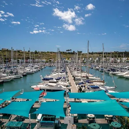 Marina Design T2 Apartament *